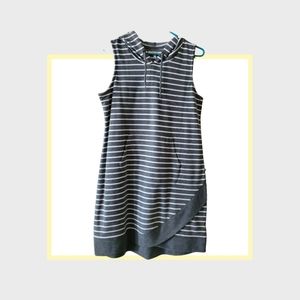 White and Grey striped, hooded dress from Maurices, size medium! Worn twice!